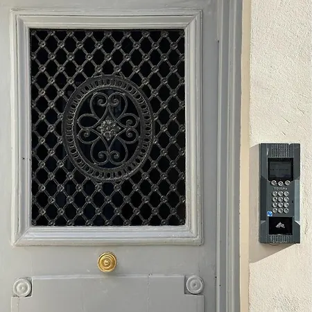 Charming Heart Of Historic Le Marais Apartment Paris