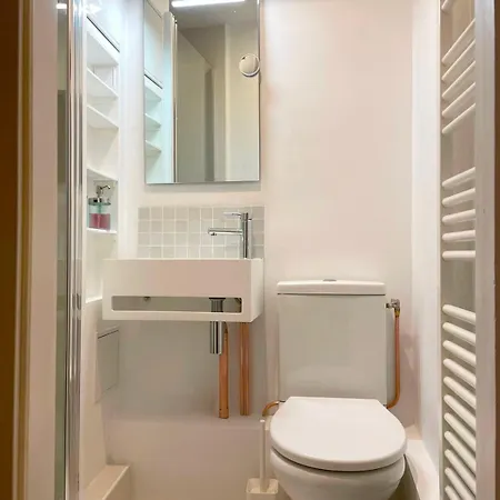 Charming Heart Of Historic Le Marais Paris